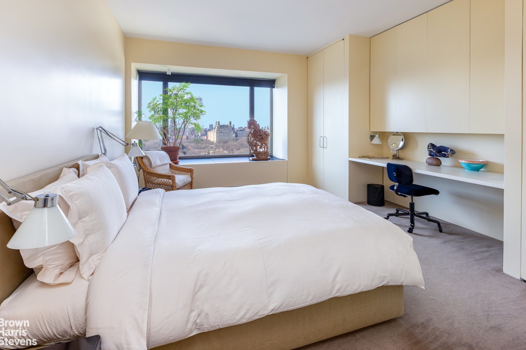980 Fifth Avenue 24/25A Upper East Side New York NY 10075
