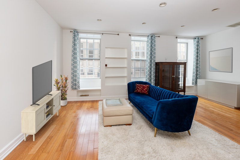 118 East 57th Street 4, Midtown West, Midtown West, NYC - 1 Bedrooms  
1 Bathrooms  
3 Rooms - 