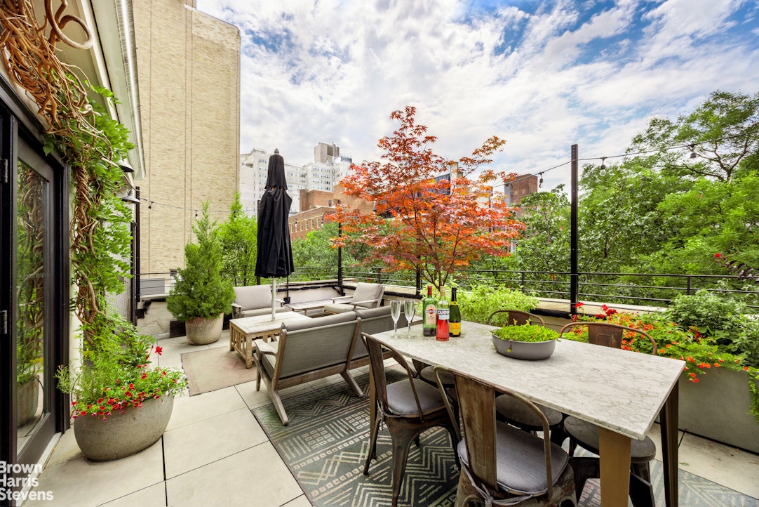 Photo 1 of 139 West 13th Street 4, West Village, NYC, $3,850,000, Web #: 23576614