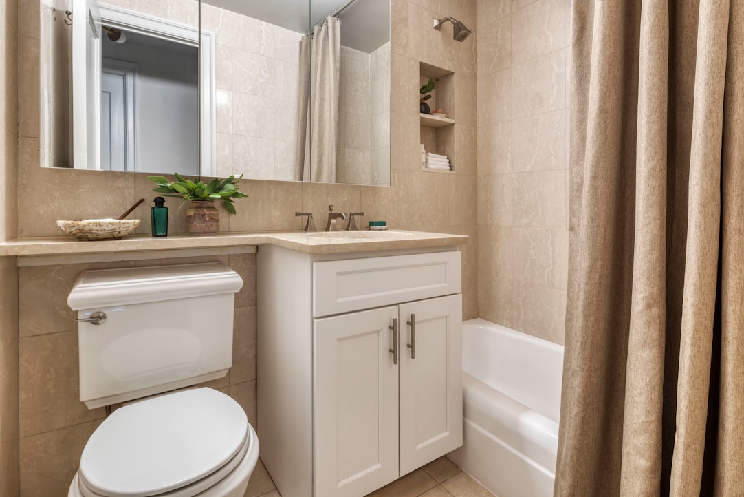 155 West 68th Street 202 Lincoln Square New York NY 10023