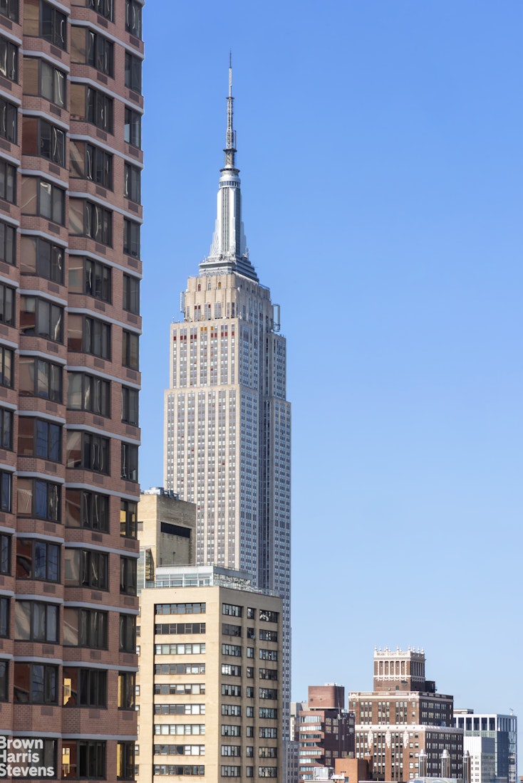 300 East 40th Street Murray Hill New York NY 10016