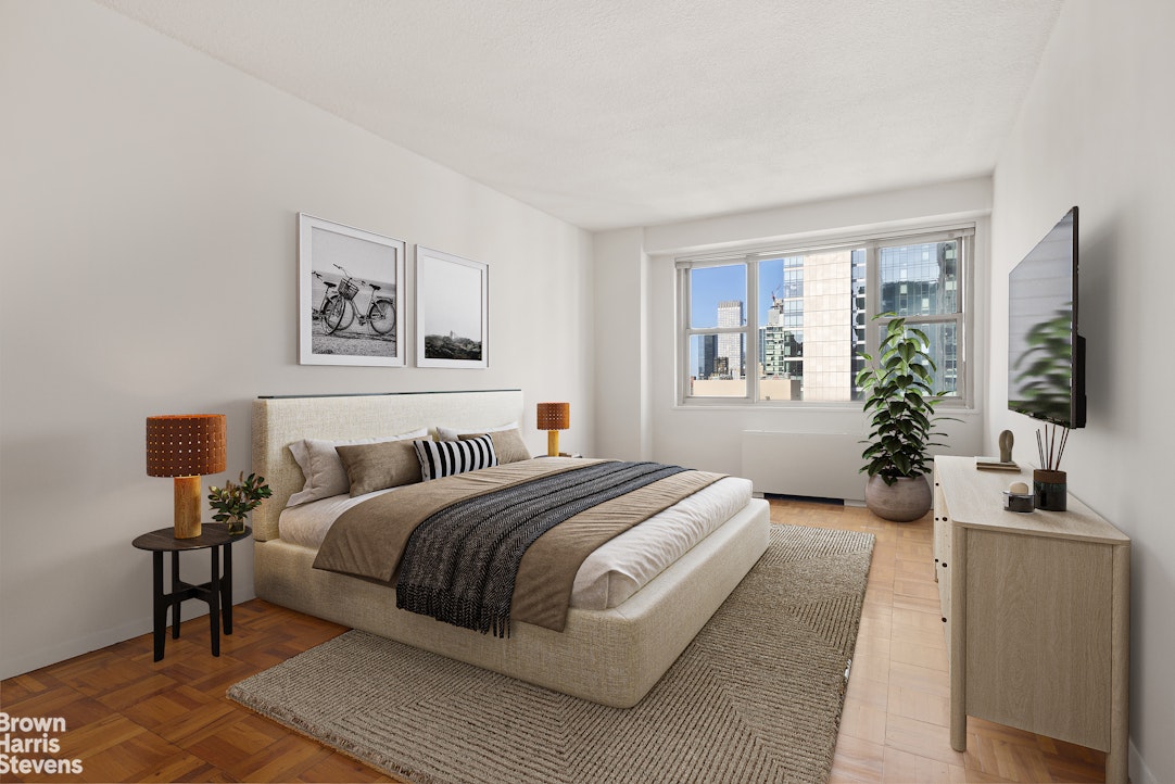 300 East 40th Street Murray Hill New York NY 10016