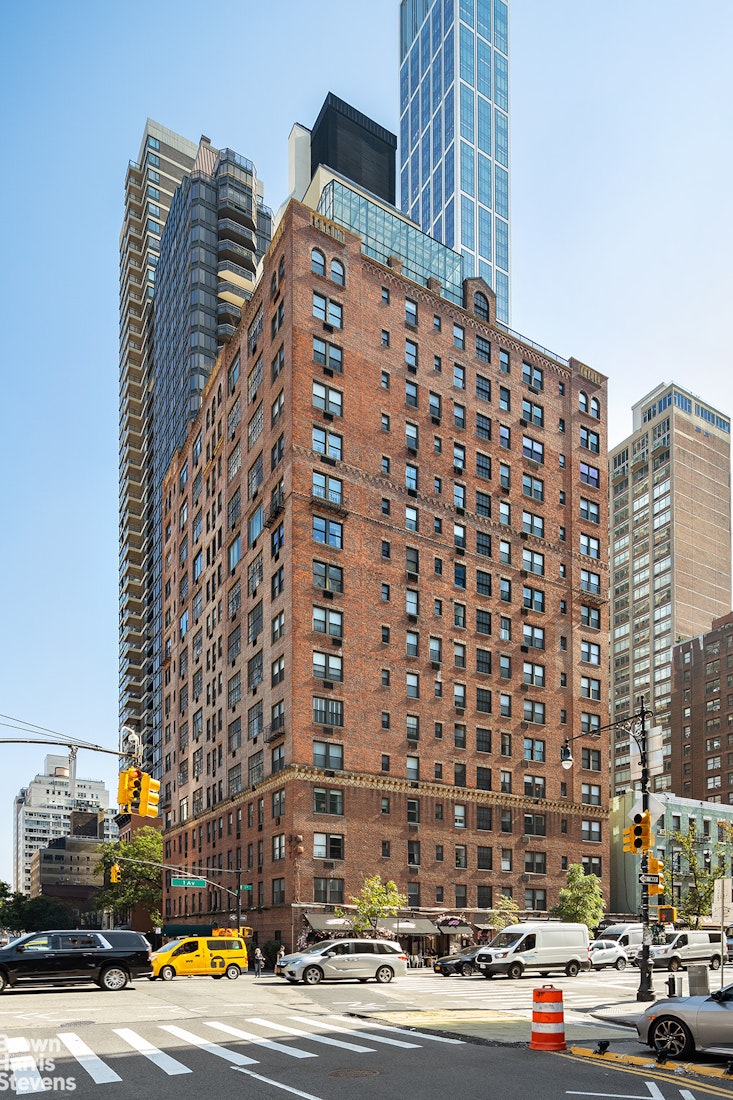 400 East 59th Street 14F Sutton Place New York NY 10022
