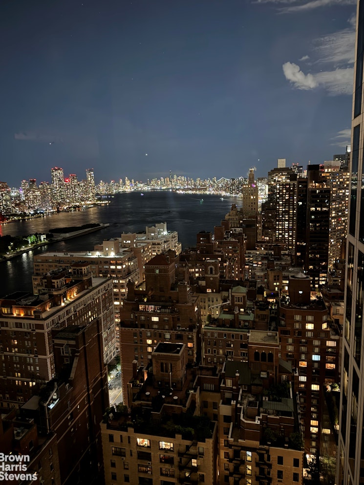 425 East 58th Street 34G Sutton Place New York NY 10022