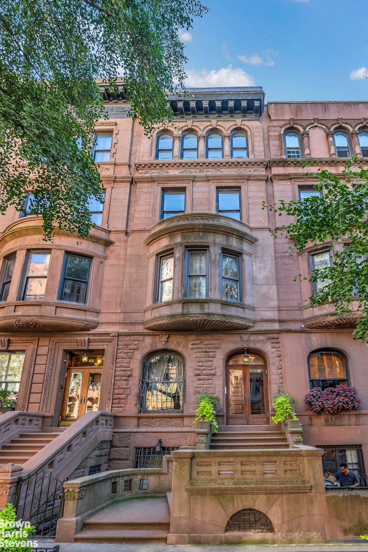 24 West 70th Street PH4 Lincoln Square New York NY 10023