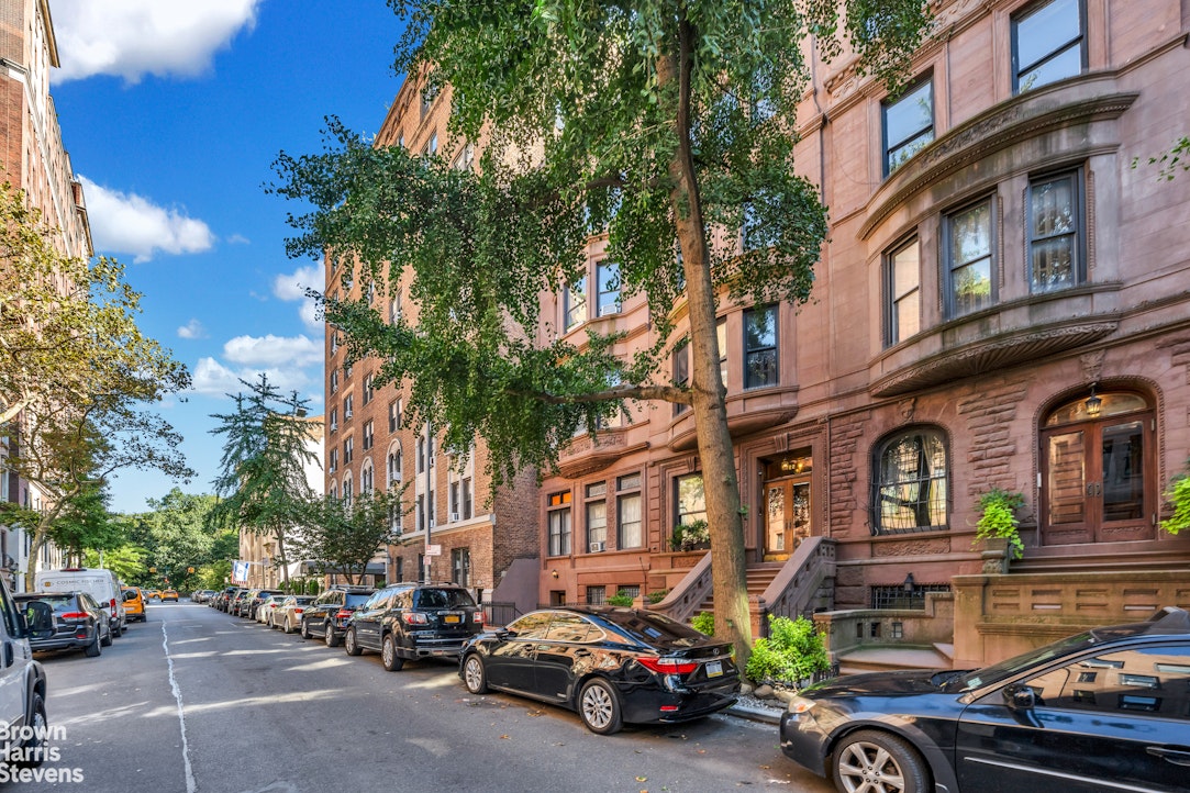 24 West 70th Street PH4 Lincoln Square New York NY 10023