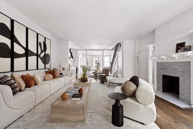 454 West 141st Street, Hamilton Heights, Upper Manhattan, NYC - 5 Bedrooms  
4.5 Bathrooms  
12 Rooms - 