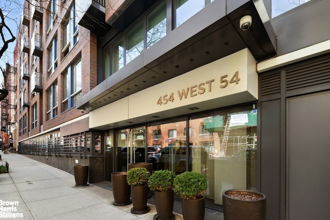 454 West 54th Street 7A Clinton New York NY 10019