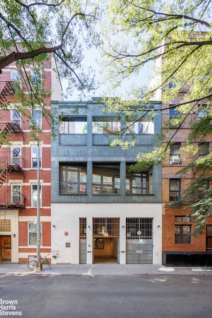 42 Downing Street Greenwich Village New York NY 10014