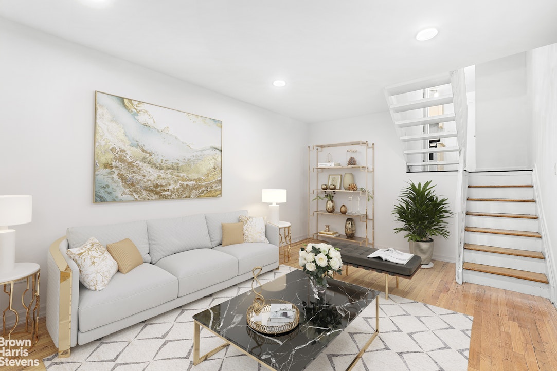 Photo 1 of 134 East 22nd Street 307, Gramercy Park, NYC, $5,300, Web #: 23592306