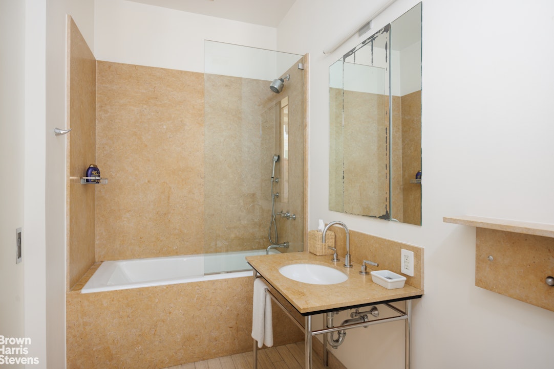 129-131 Greene Street 2NDFLR Soho New York NY 10012