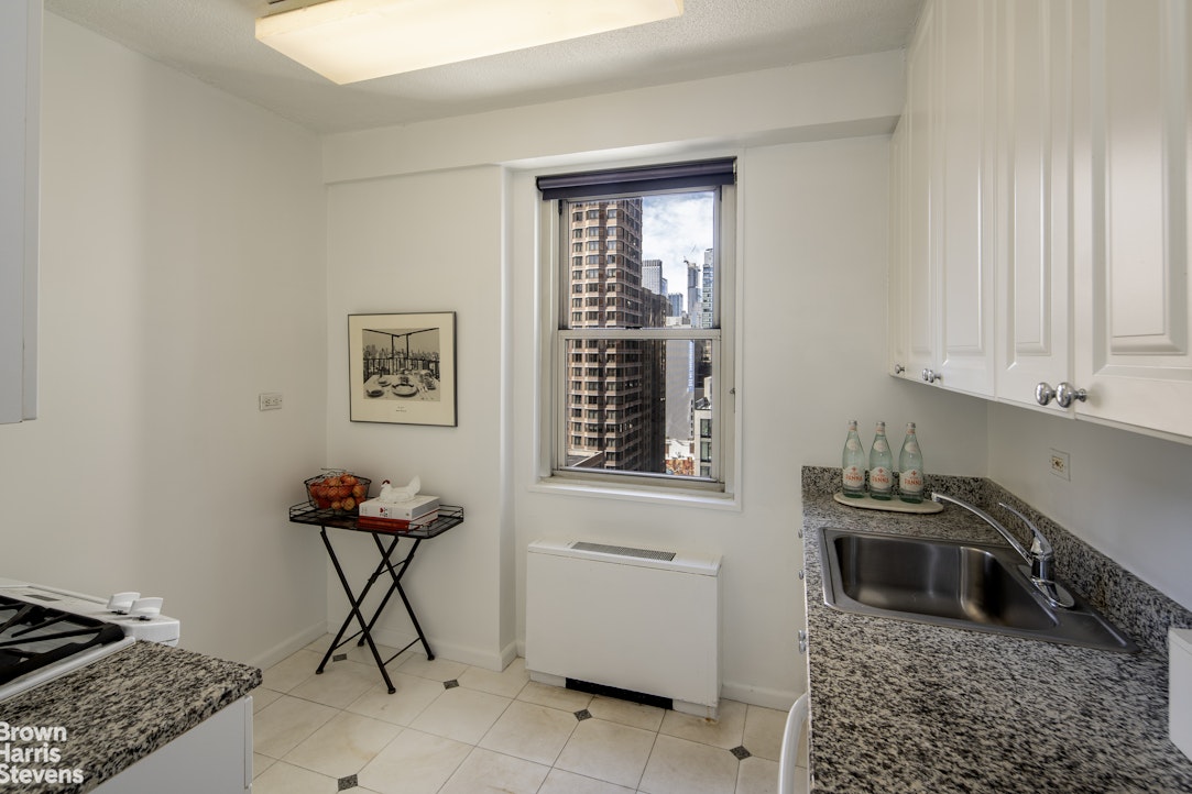 300 East 40th Street Murray Hill New York NY 10016