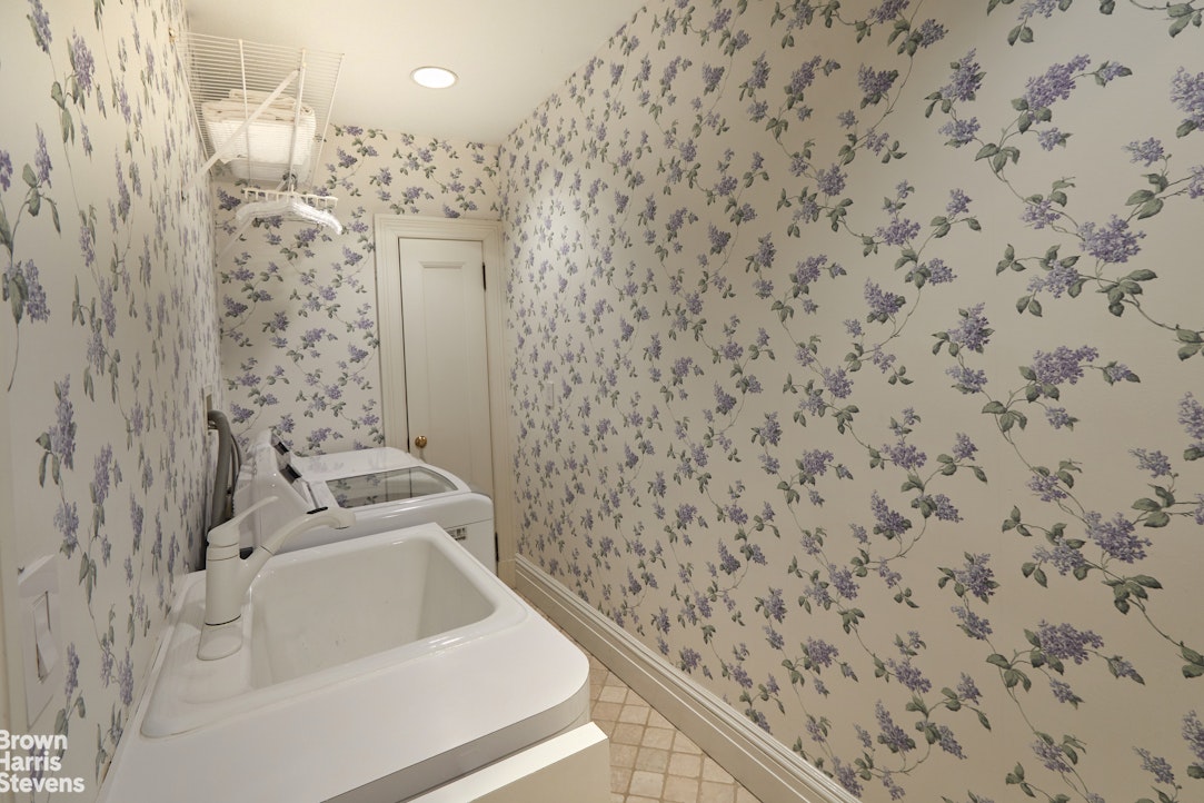 960 Park Avenue 2NDFLE Upper East Side New York NY 10028