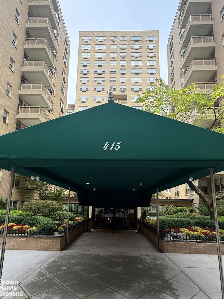 415 East 52nd Street Beekman Place New York NY 10022