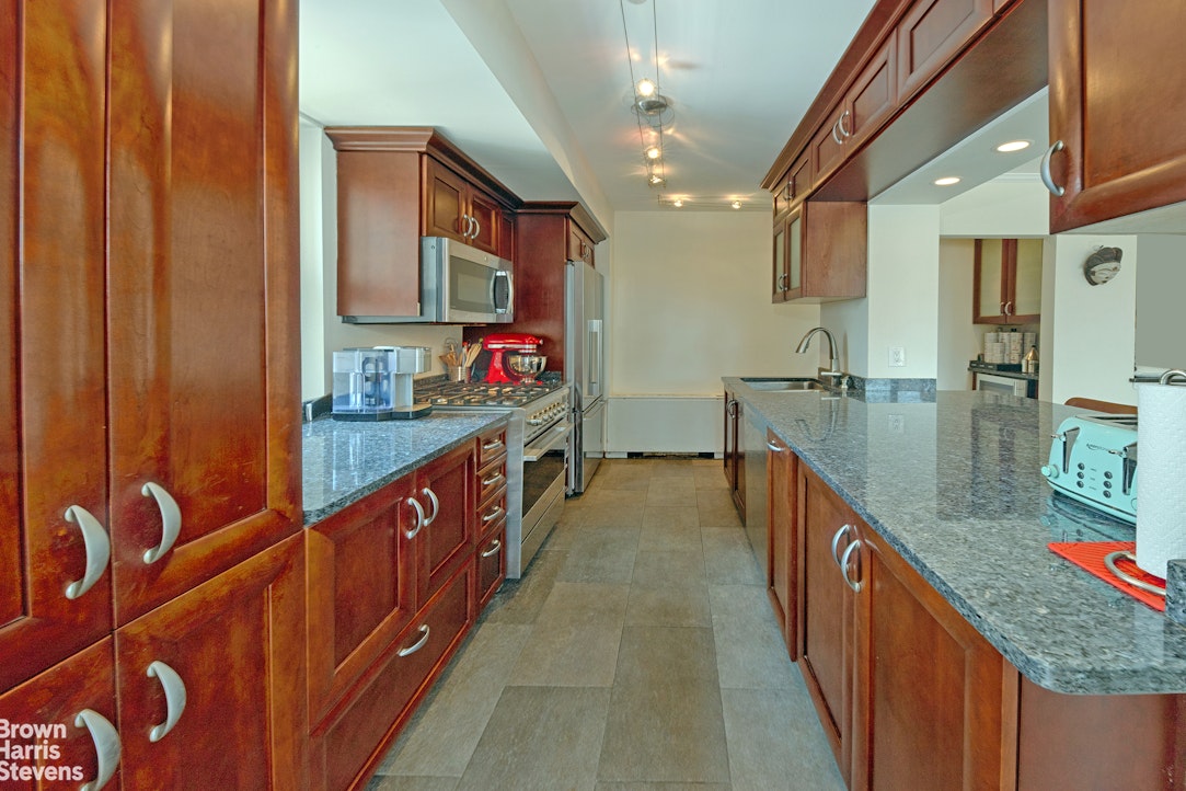 500 East 83rd Street 16M Upper East Side New York NY 10028
