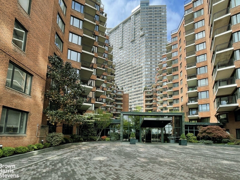 60 Sutton Place South 11BS Sutton Place New York NY 10022