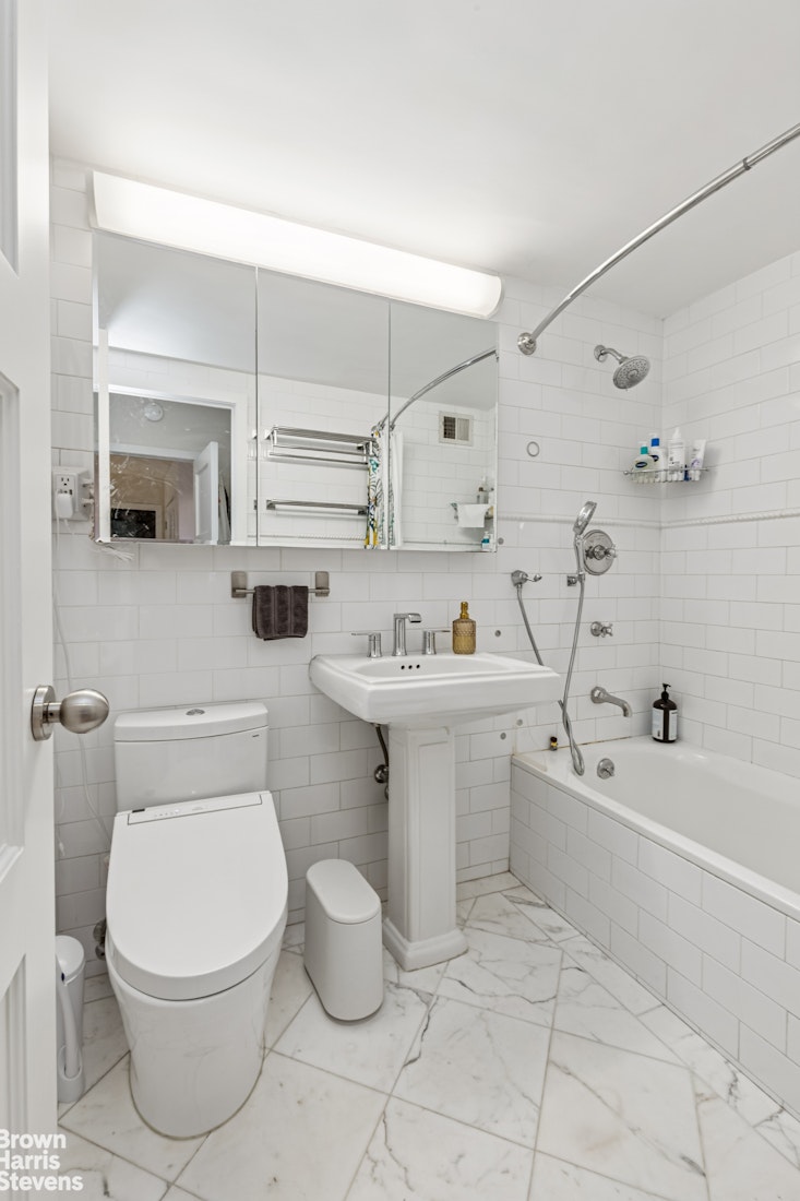 60 Sutton Place South 11BS Sutton Place New York NY 10022