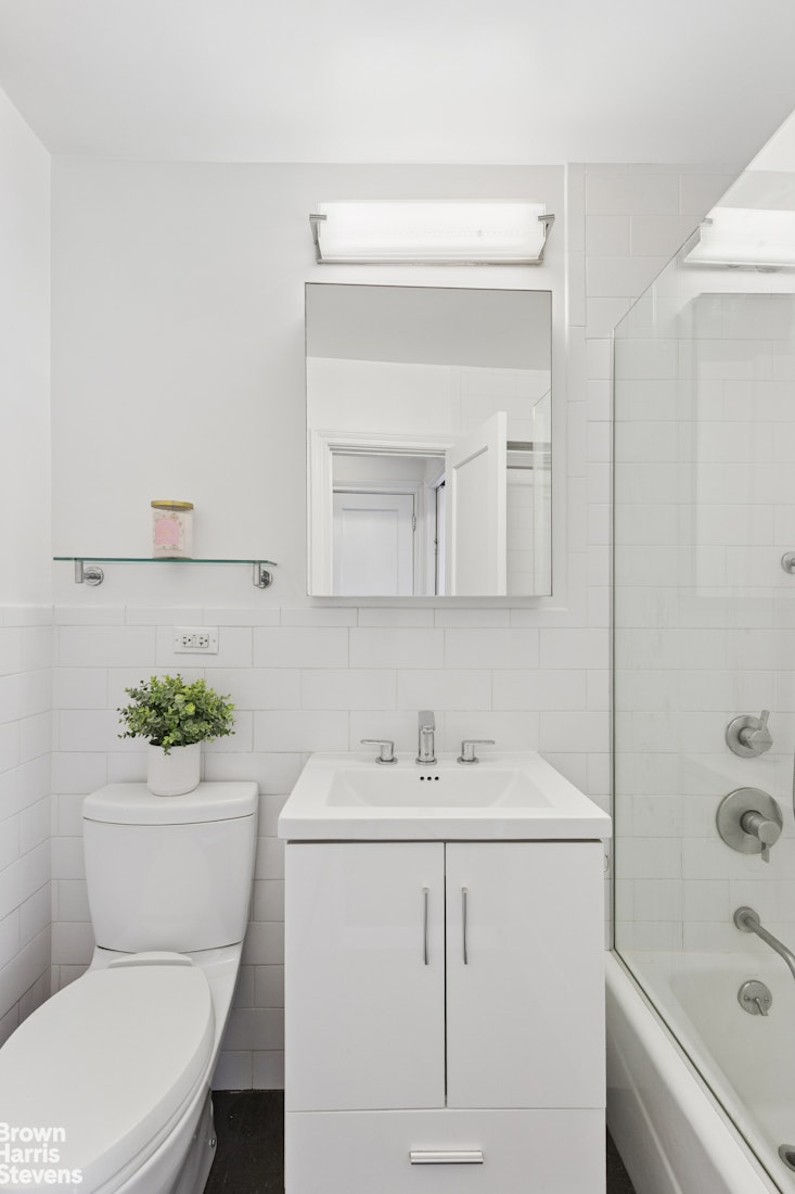420 East 72nd Street 17F Upper East Side New York NY 10021
