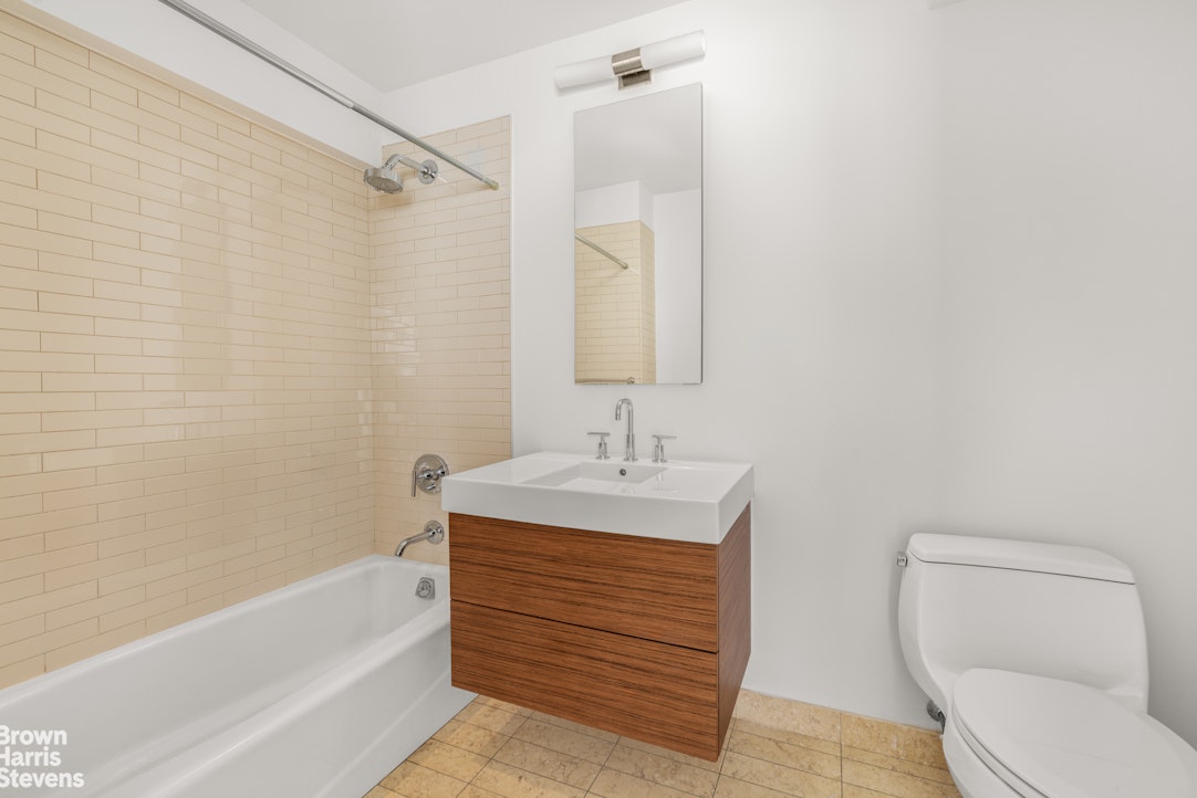 20 Henry Street PH3S Brooklyn Heights Brooklyn NY 11201