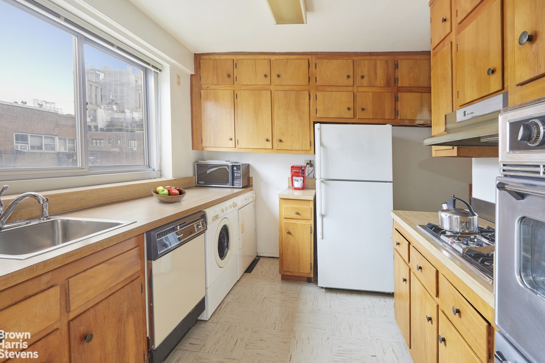 75 East End Avenue Upper East Side New York NY 10028