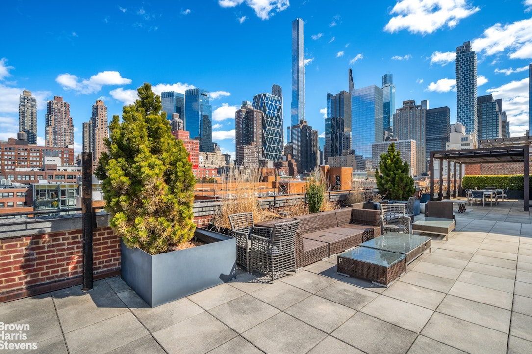 432 West 52nd Street Clinton New York NY 10019