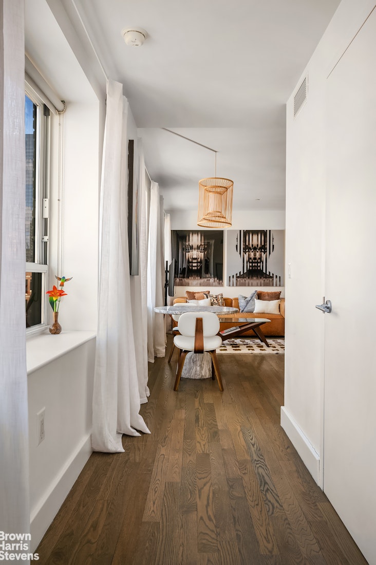 432 West 52nd Street Clinton New York NY 10019