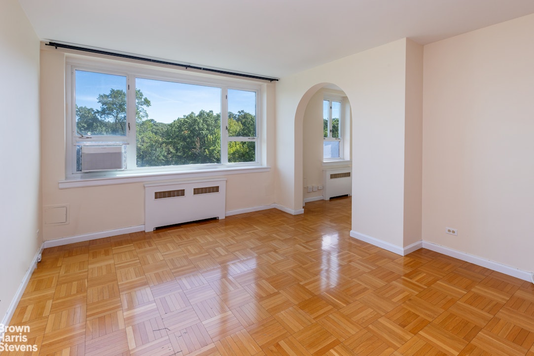 5355 Henry Hudson Parkway West Riverdale Bronx NY 10471
