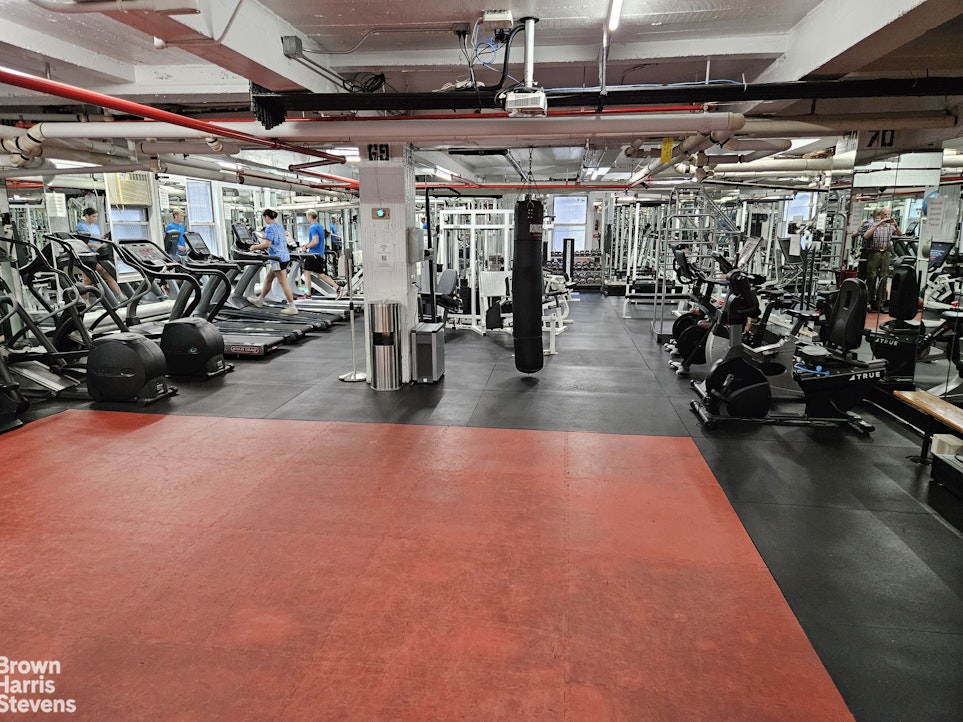 333 East 43rd Street Turtle Bay New York NY 10017