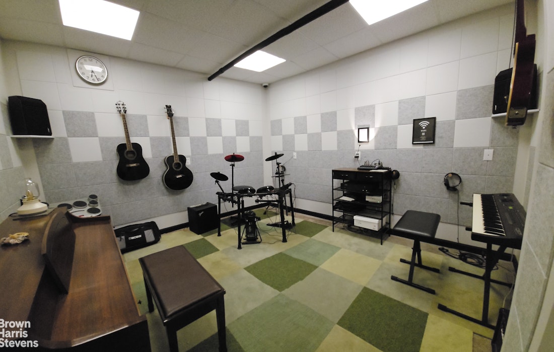 333 East 43rd Street 103 Turtle Bay New York NY 10017