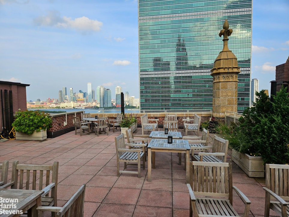 333 East 43rd Street Turtle Bay New York NY 10017