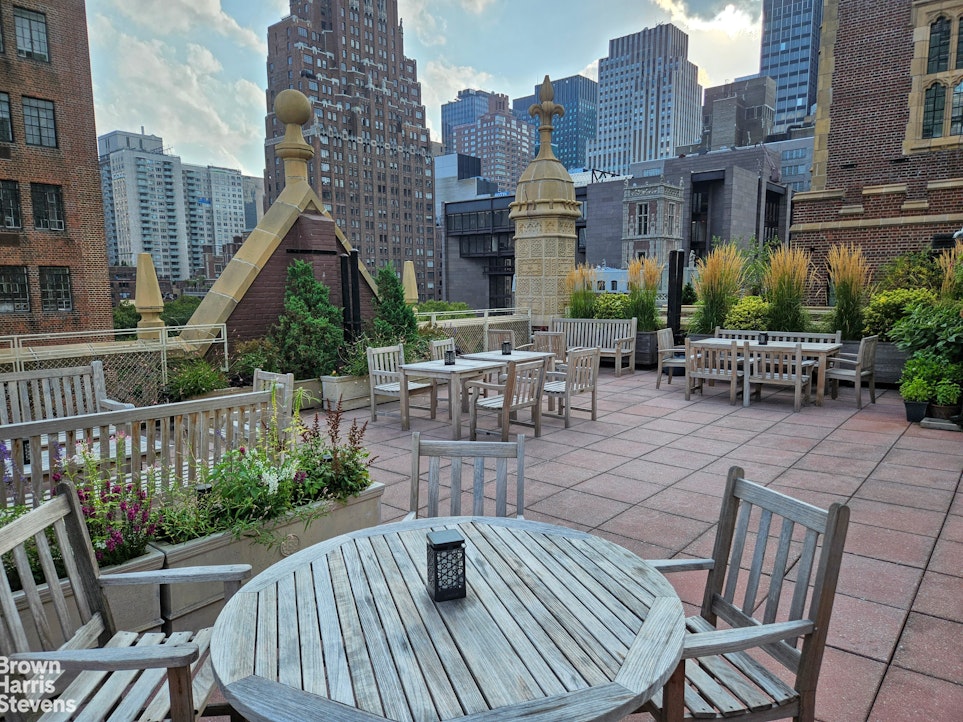333 East 43rd Street Turtle Bay New York NY 10017