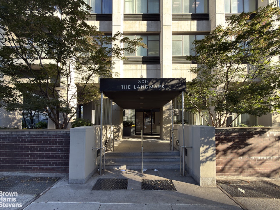 300 East 59th Street 607 Sutton Place New York NY 10022