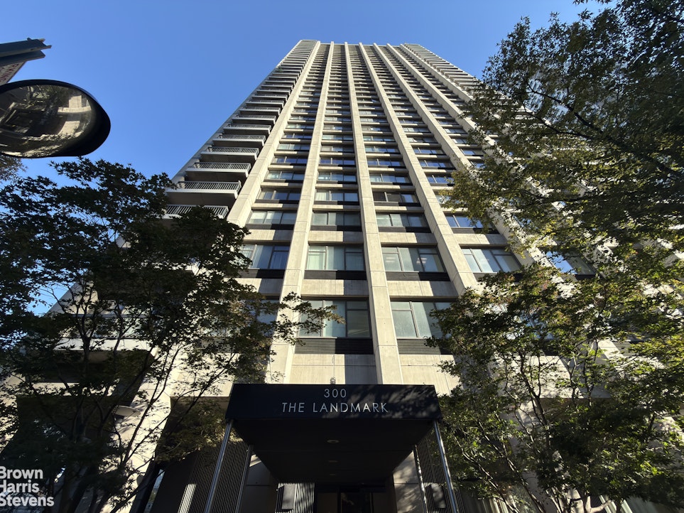 300 East 59th Street 607 Sutton Place New York NY 10022