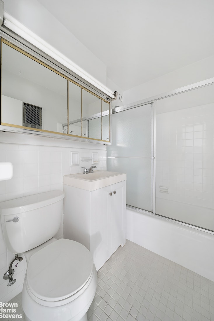 420 East 72nd Street Upper East Side New York NY 10021