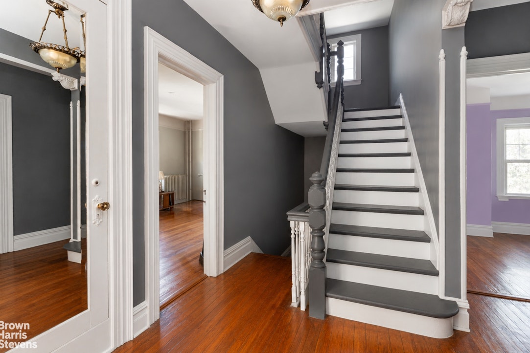 558 East 23rd Street Ditmas Park Brooklyn NY 11210