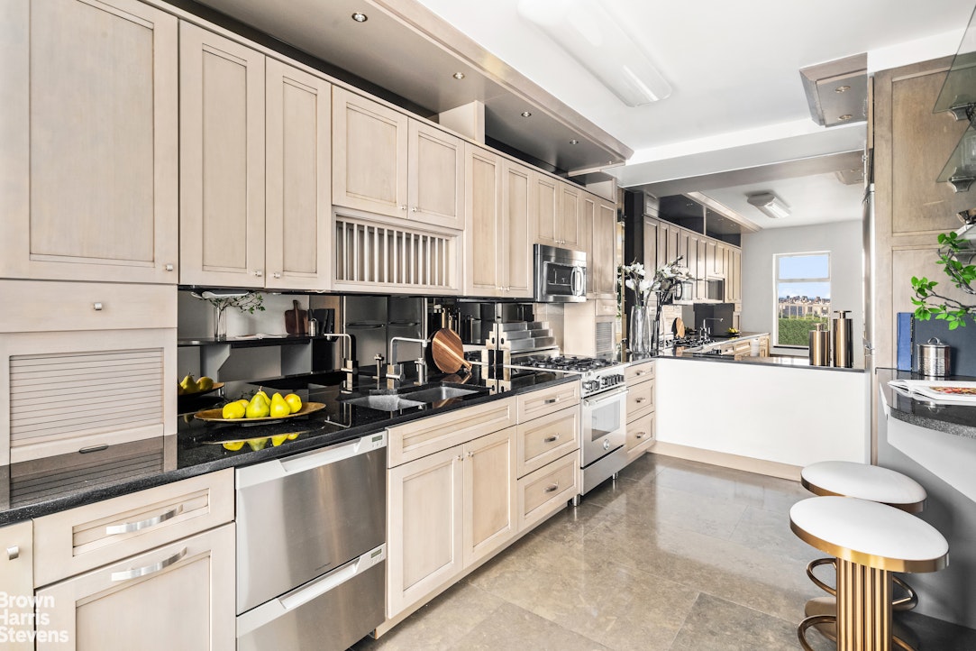 880 Fifth Avenue Upper East Side New York NY 10021