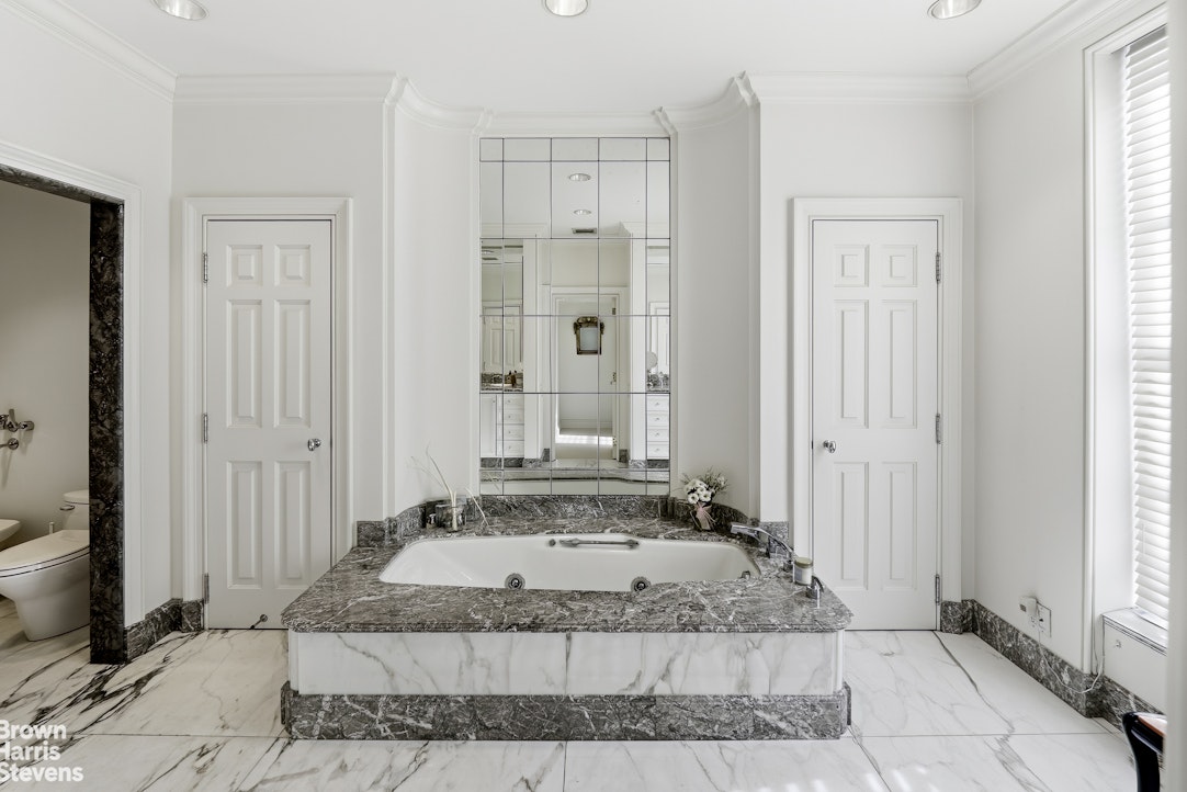 563 Park Avenue 11/12W Upper East Side New York NY 10065