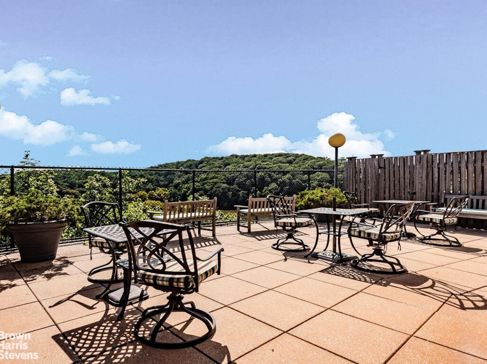 2400 Johnson Avenue 11K Riverdale Bronx NY 10463