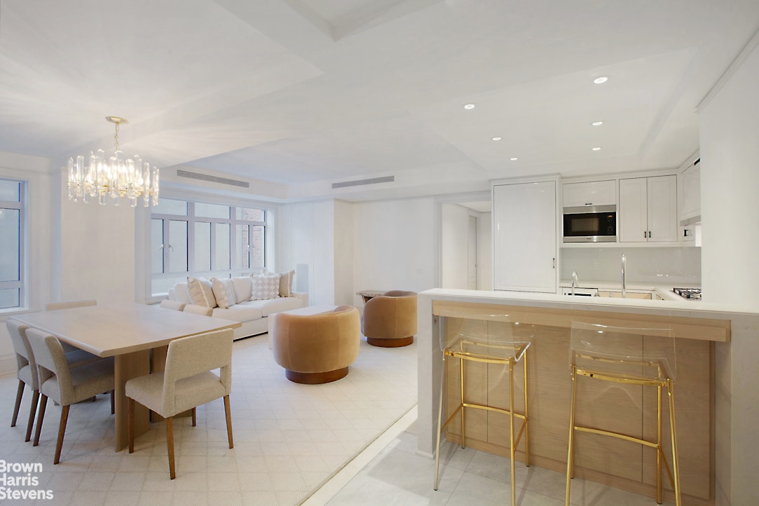 21 East 61st Street 5F Upper East Side New York NY 10065