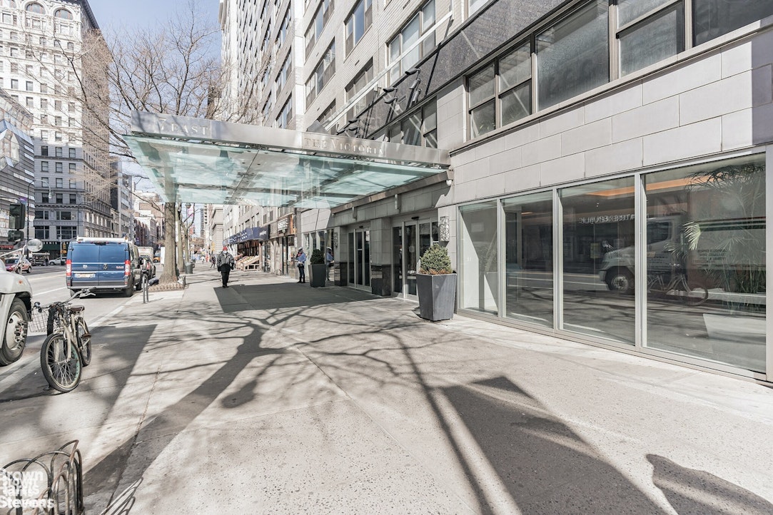 7 East 14th Street Flatiron District New York NY 10003