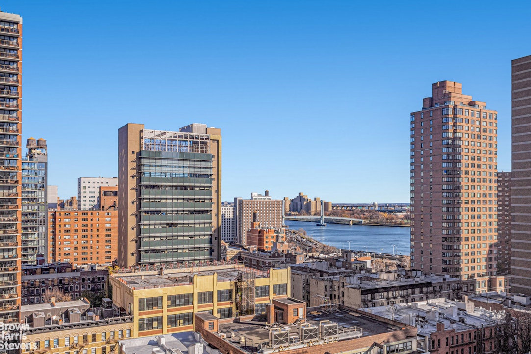 300 East 93rd Street 17D Upper East Side New York NY 10128