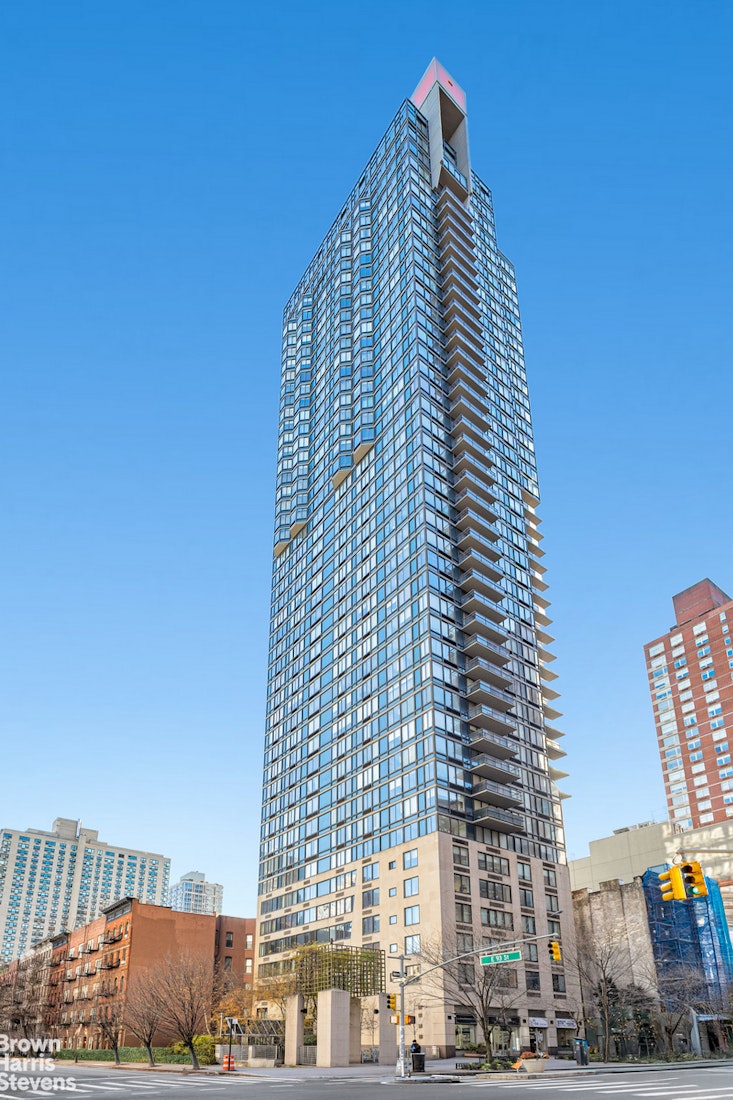 300 East 93rd Street 17D Upper East Side New York NY 10128