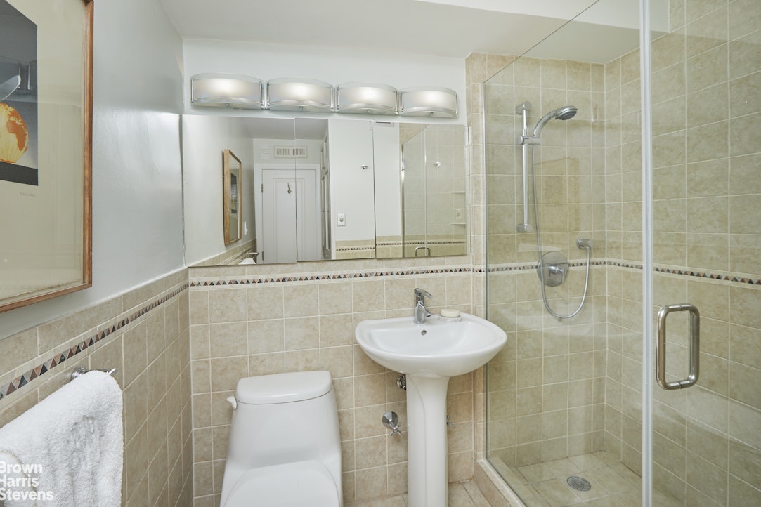 345 West 58th Street Lincoln Square New York NY 10019