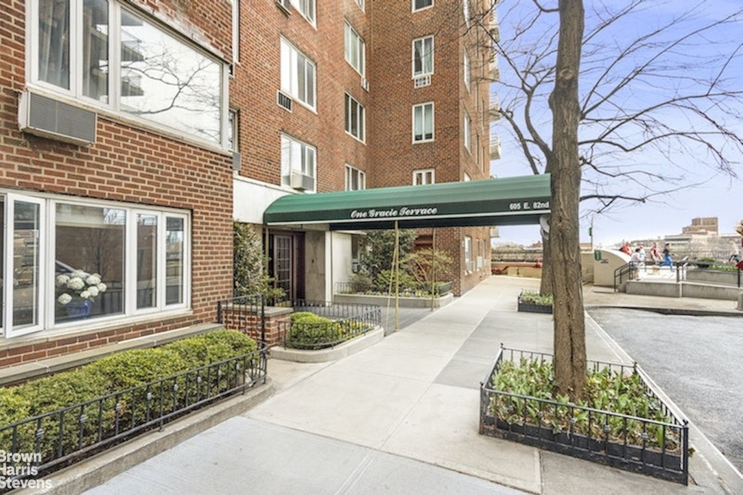 1 Gracie Terrace 16C Upper East Side New York NY 10028