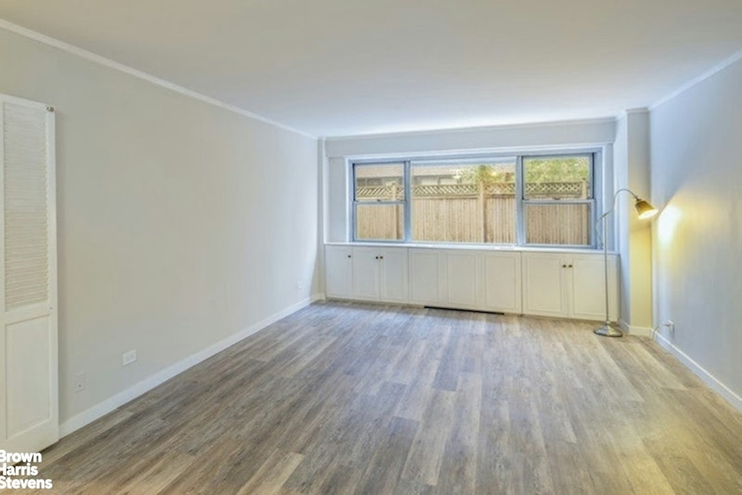 330 East 49th Street 3L Turtle Bay New York NY 10017