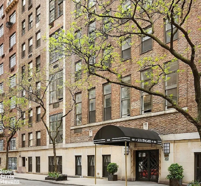 434 East 52nd Street 10E Beekman Place New York NY 10022