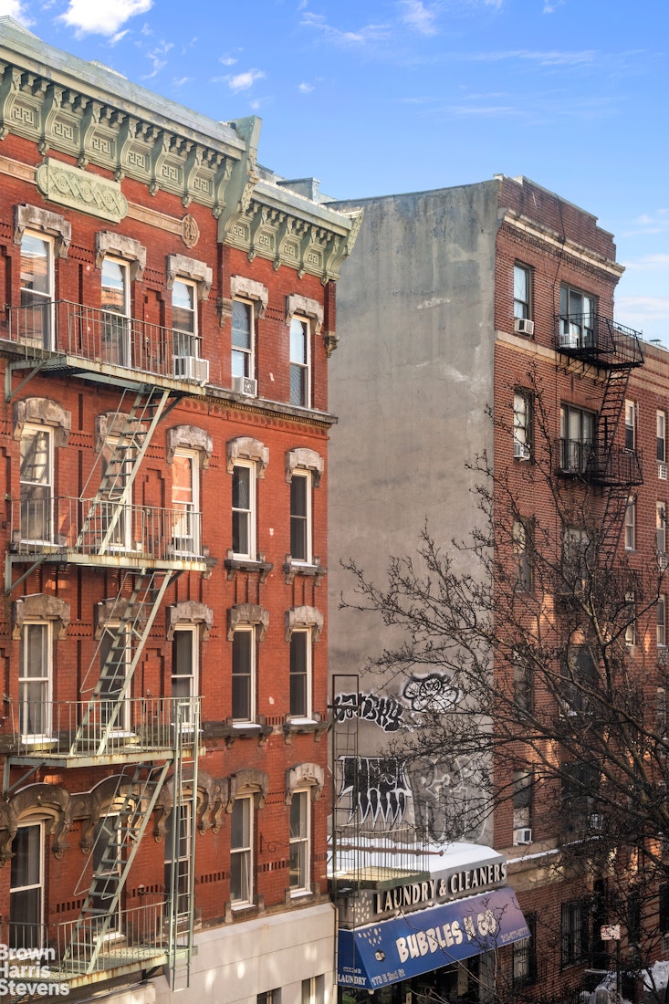 186 East 2nd Street 5 E. Greenwich Village New York NY 10009