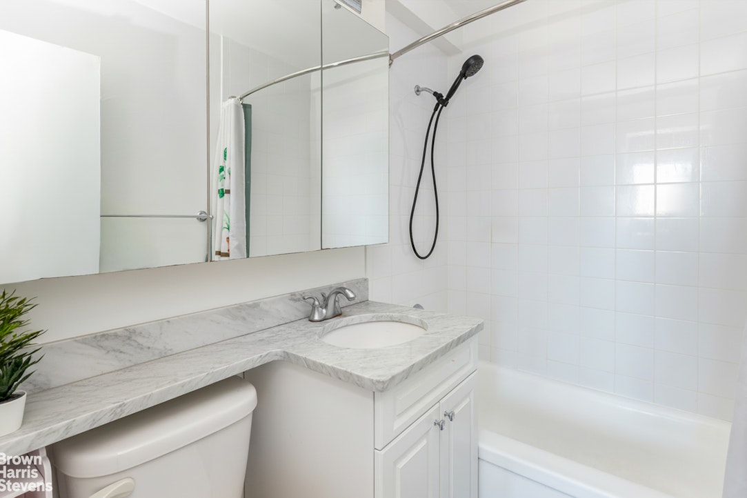 3671 Hudson Manor Terrace 15F Riverdale Bronx NY 10463