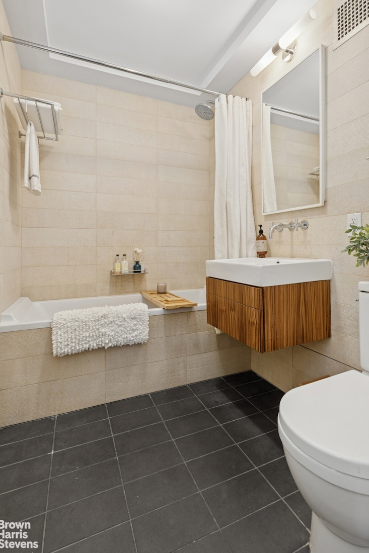 220 Madison Avenue 8J Murray Hill New York NY 10016