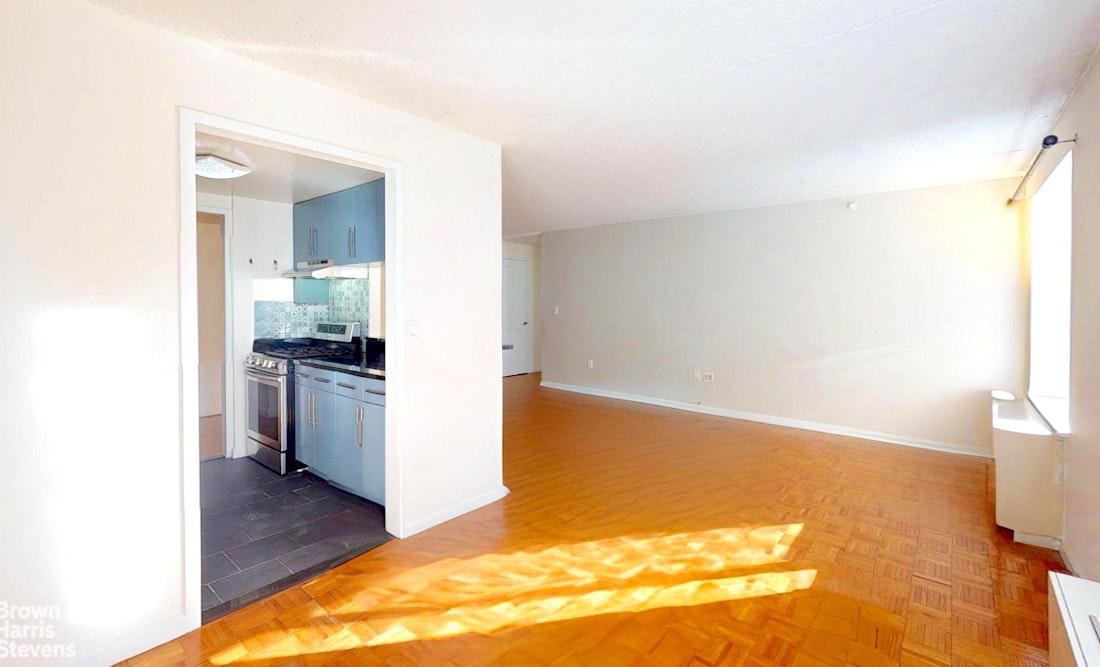 300 West 135th Street 4J West Harlem New York NY 10030